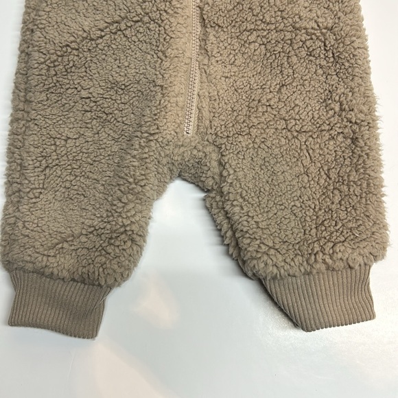 Cozy Sherpa Jackets - Cream and Taupe - Picture 7 of 7